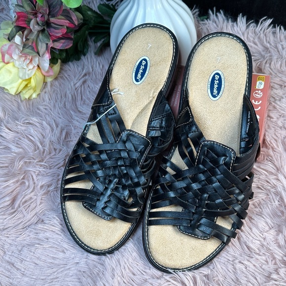 Dr. Scholl's Black Woven Sandals - Picture 6 of 10
